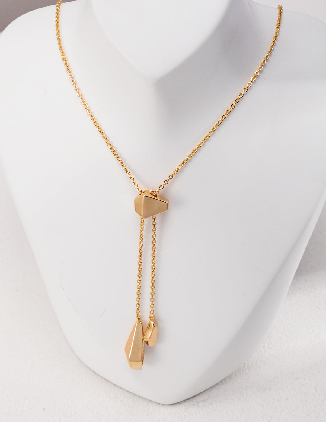 Forma Lariat Necklace