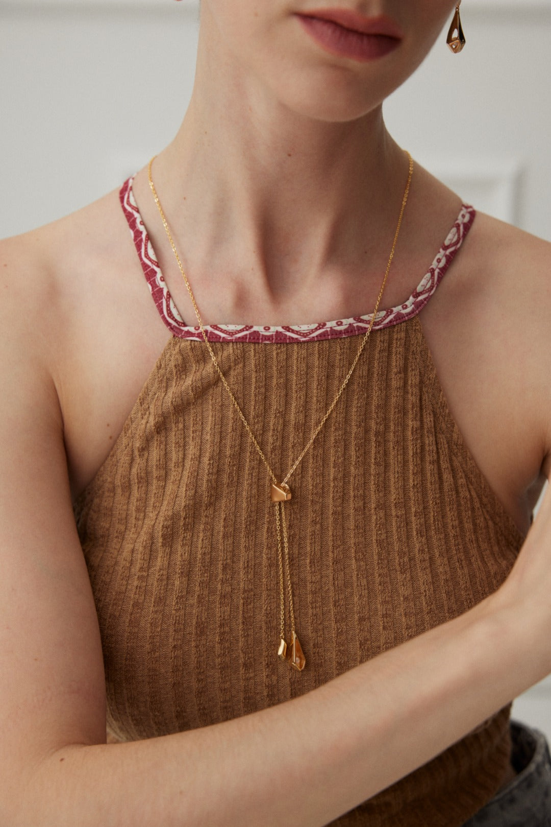 Forma Lariat Necklace