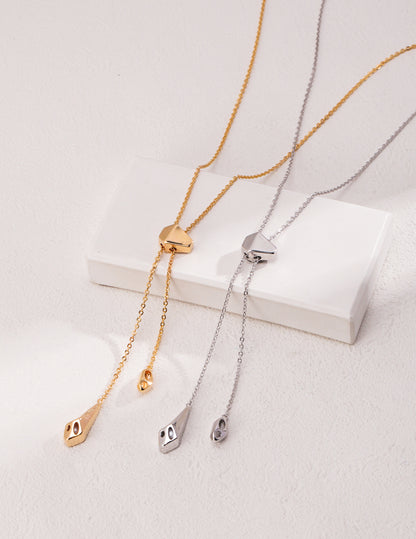Forma Lariat Necklace