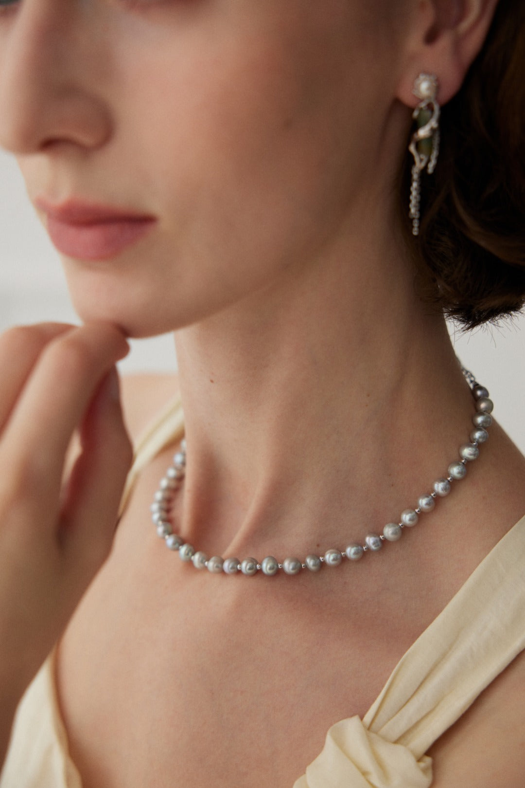 Luna Grigia Necklace