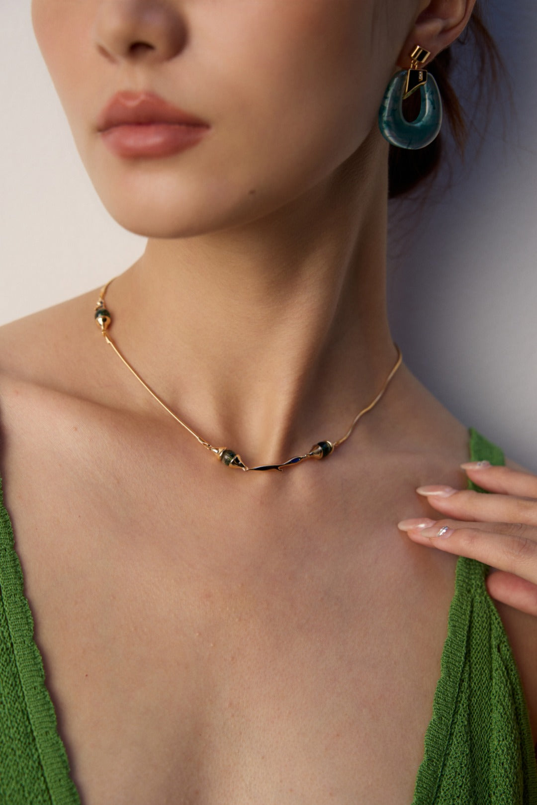 Giada Curve Necklace