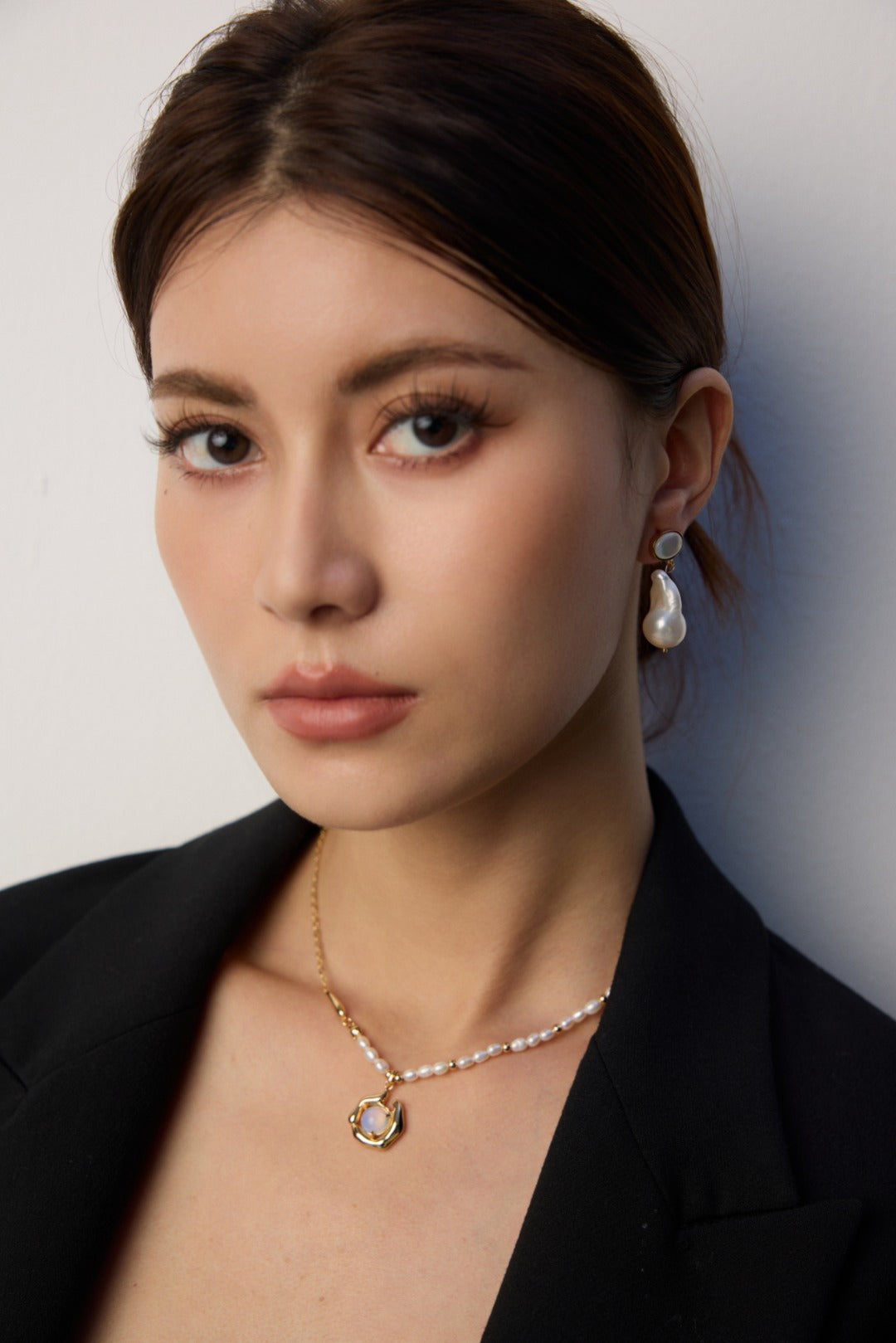 Perla Nova Earrings