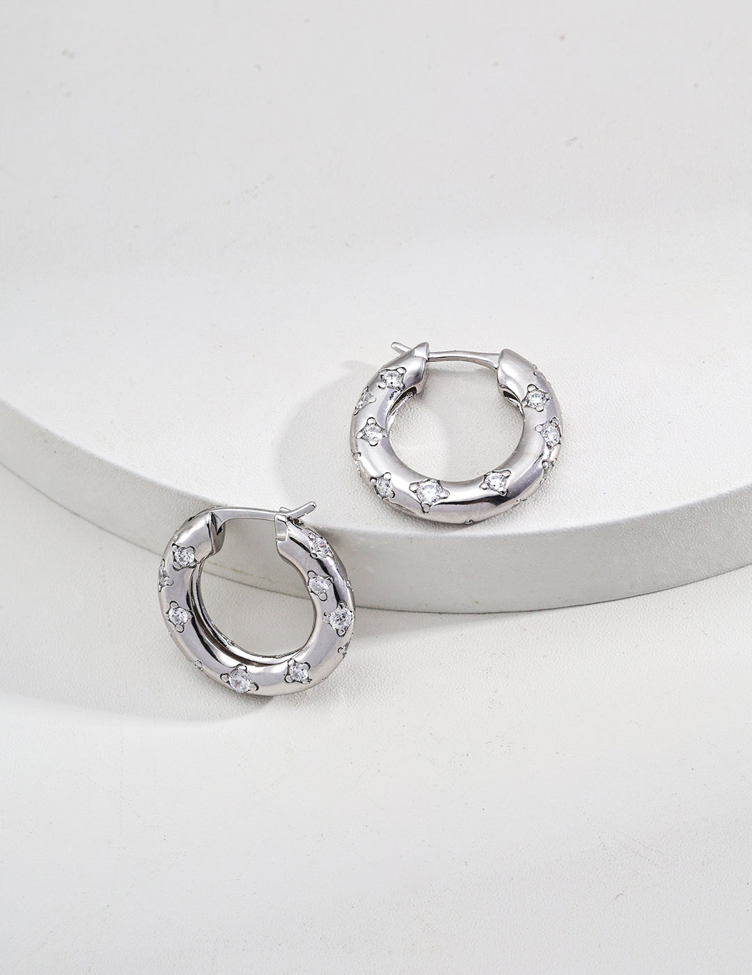 Luma Pavé Hoops