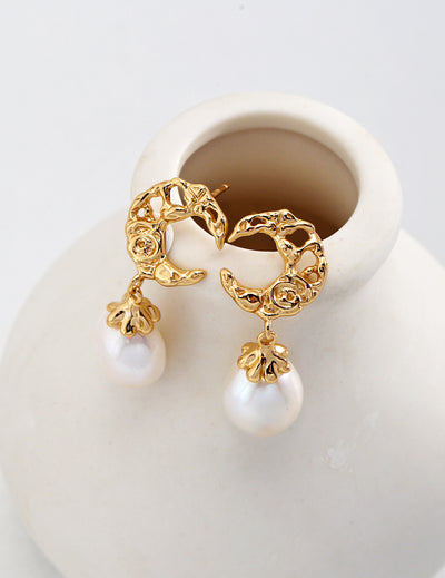 Mezza Luna Pearl Earrings