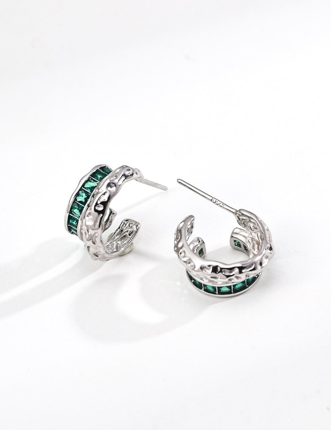 Lira Hoops