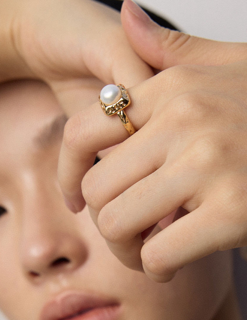 Perla Martellata Ring