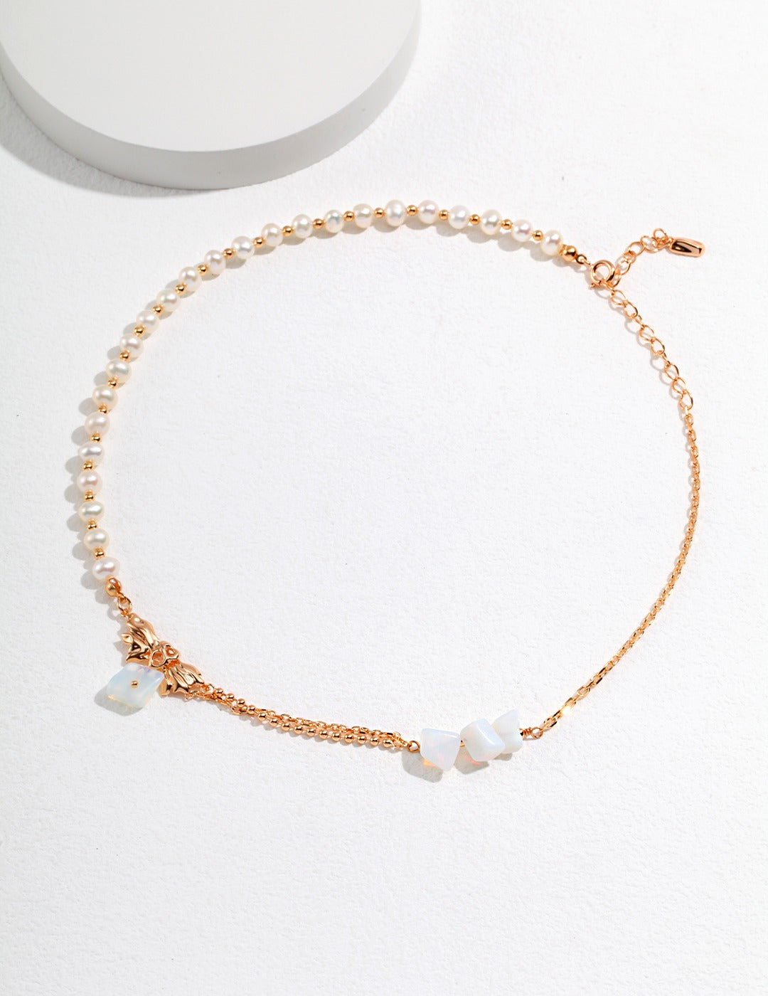  Nivea Necklace