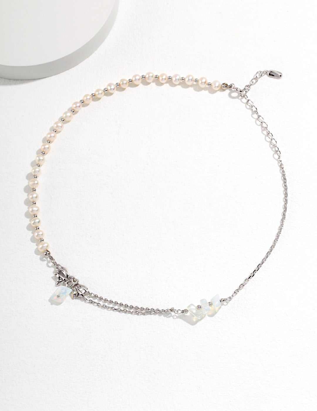  Nivea Necklace